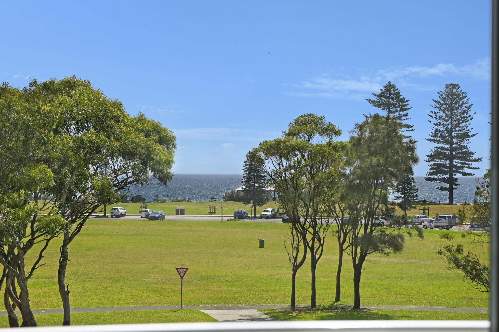 Beach Park Motel Wollongong Exterior photo